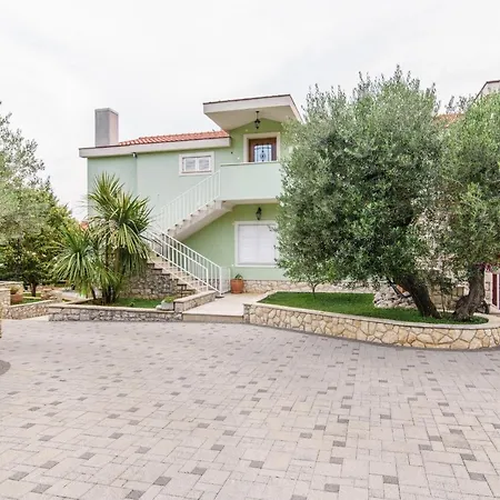 Dubravka Apartman Trogir