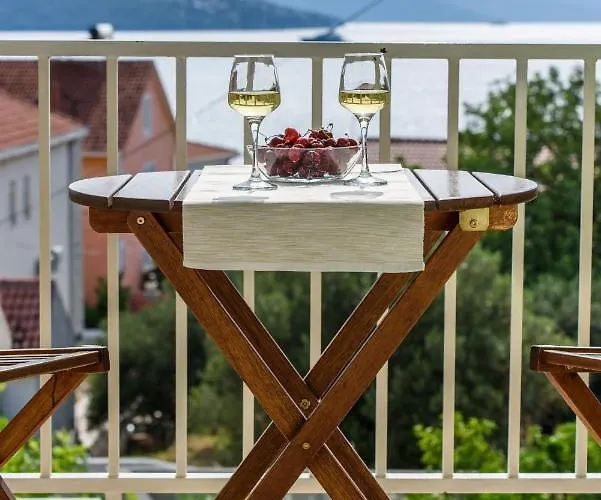 Dubravka Apartment Trogir